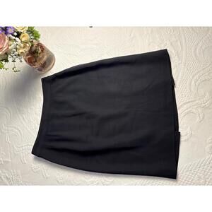 Classic Black Women's Skirt by Linda Allard Ellen Tracy, size 4